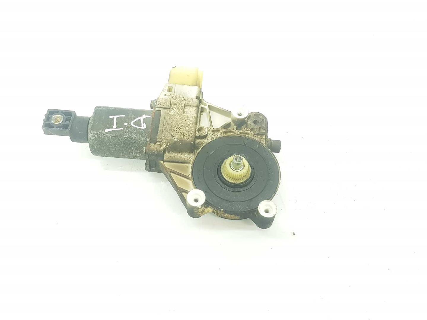 BMW 3 Series E90/E91/E92/E93 (2004-2013) Front Left Door Window Regulator Motor 51337193455, 0130822402, SOLOMOTOR 19741369