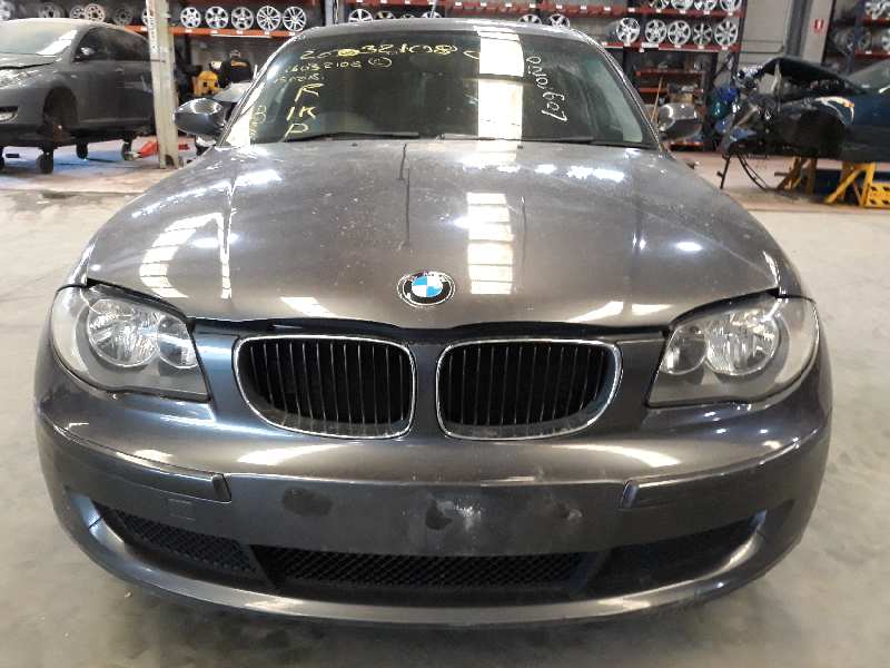 BMW 1 Series E81/E82/E87/E88 (2004-2013) Priekšējā bampera kreisā reste 51137179655, 51137179655 19610296