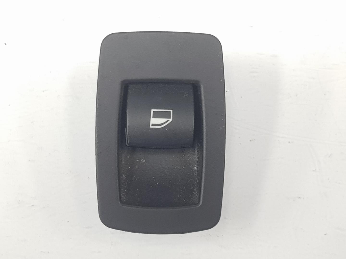 BMW 3 Series E90/E91/E92/E93 (2004-2013) Rear Right Door Window Control Switch 61316945874, 6945874 19916750