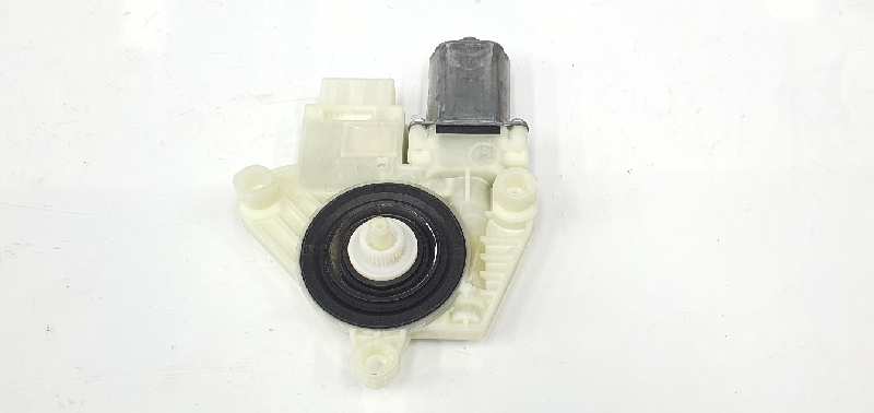 VOLKSWAGEN Golf 7 generation (2012-2024) Motor de control geam ușă  dreapta spate 5Q4959812F, 5Q4959812F 19757597