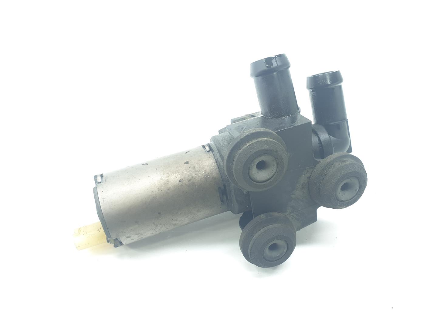 BMW 3 Series E90/E91/E92/E93 (2004-2013) Pompe à eau 64118369806, 8369806 24252376