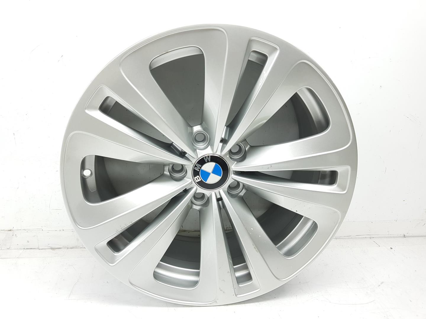 BMW X3 E83 (2003-2010) Tire 36116775403, 8JX18EH2 21094839