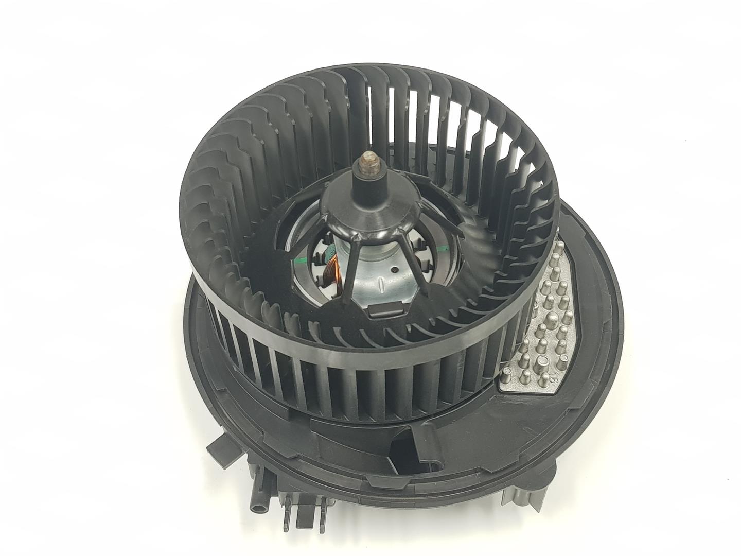 VOLKSWAGEN Tiguan 2 generation (2016-2024) Sildītāja ventilators 5WA907521,3Q1819021 26961174