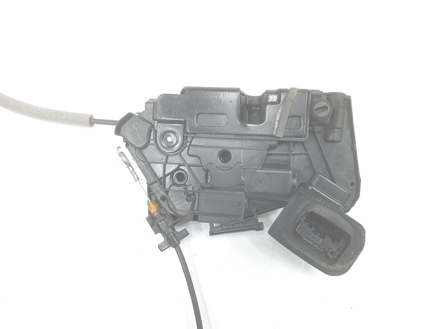 SEAT Toledo 3 generation (2004-2010) Aizmugurējo kreiso durvju slēdzene 5K4839015Q, 5K4839015Q, 2222DL 19836119