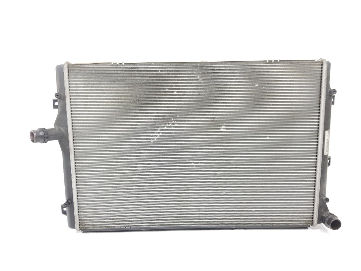 VOLKSWAGEN Caddy 3 generation (2004-2015) Охлаждающий радиатор 1K0121251DD, 1K0121251DD 22625706
