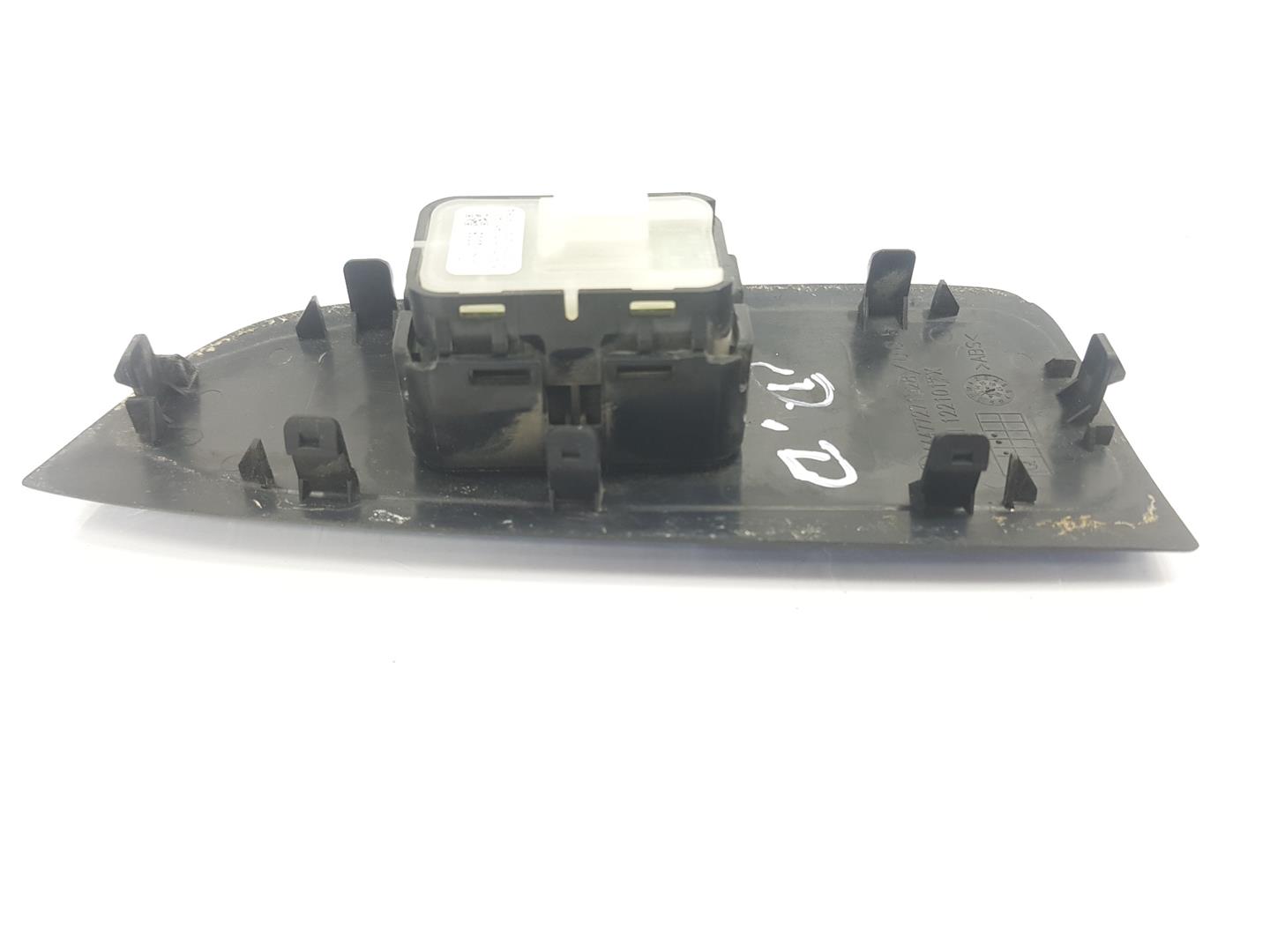 MERCEDES-BENZ Front Right Door Window Switch A2059051513, A2059051513 24199285