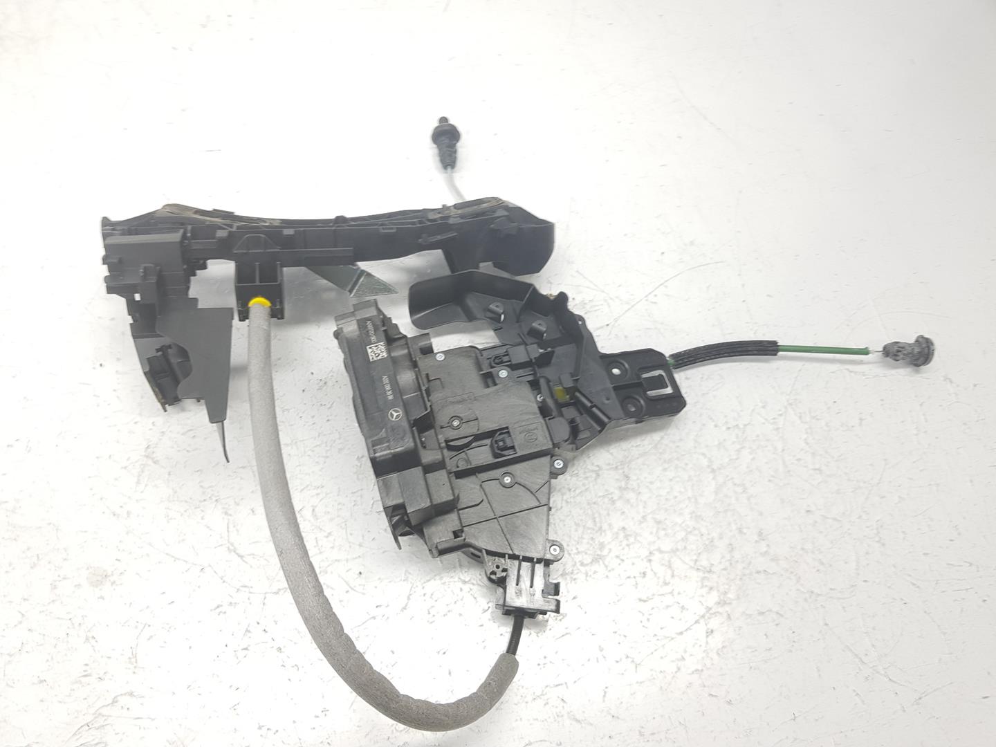 MERCEDES-BENZ C-Class W205/S205/C205 (2014-2023) Front Right Door Lock A0997201800, A0997201800, 1141CB 19935561