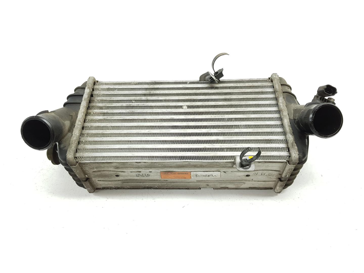 HYUNDAI i20 IB (2 generation) (2014-2020) Радиатор интеркулера 282712A640, 282702A640 23799058