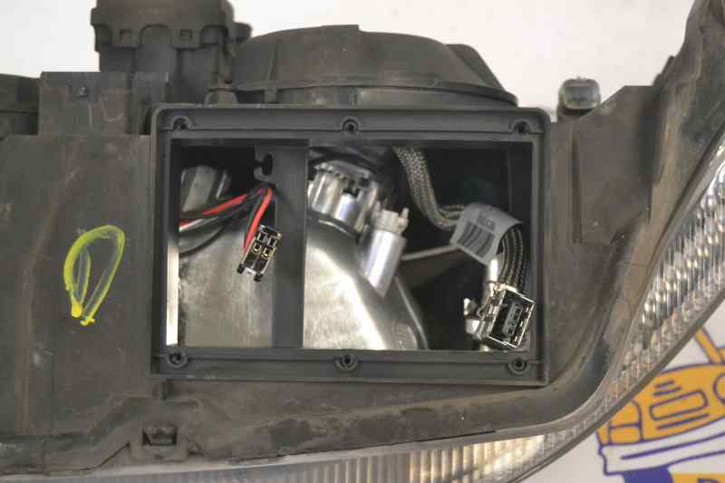 Headlamp rh D/G9T E7 7701048931 de Renault Laguna ii bg0 2005-2007 - pieza usada