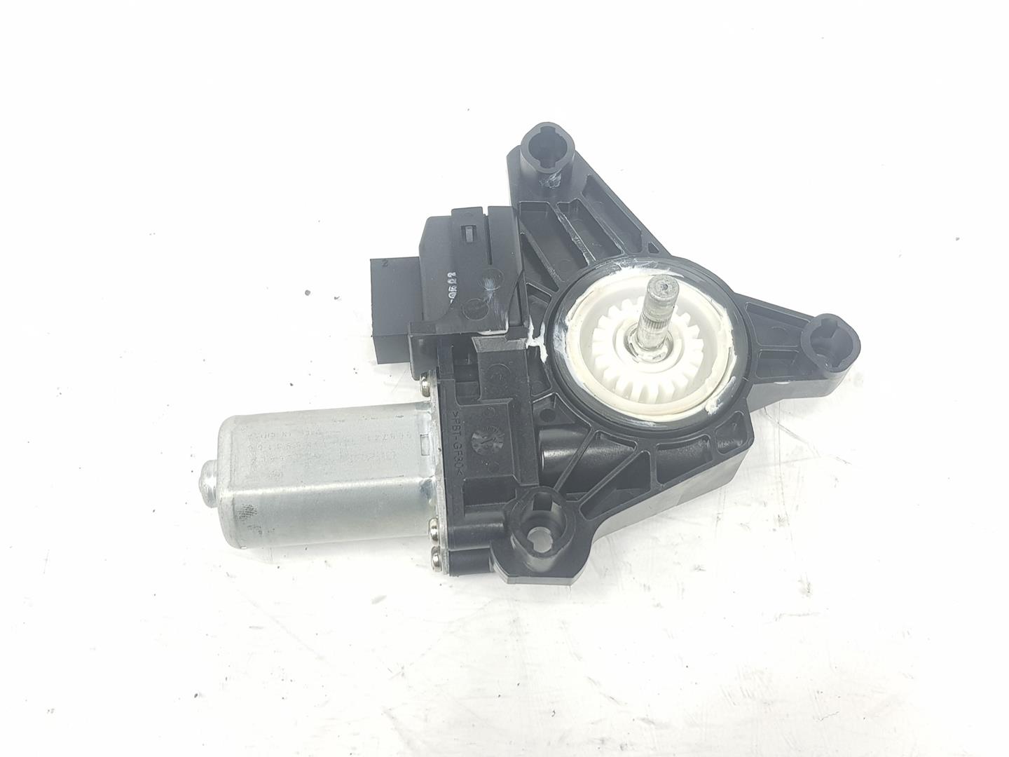 MERCEDES-BENZ B-Class W246 (2011-2020) Rear Right Door Window Control Motor A2469063200,2469063200 19734683