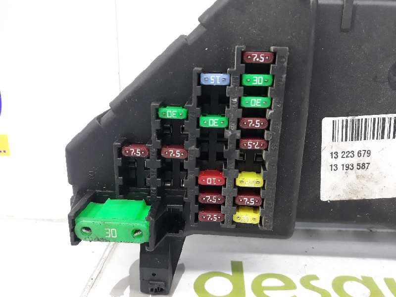 OPEL Signum C (2003-2008) Fuse Box 13223679, 13193587 19588014