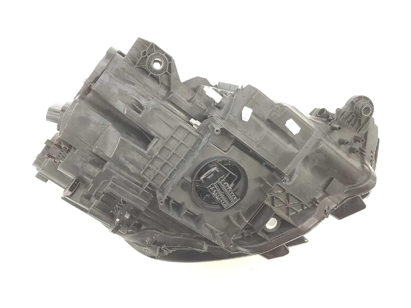 AUDI A3 8V (2012-2020) Priekinis kairys žibintas 8V0941033C, LED 25358029