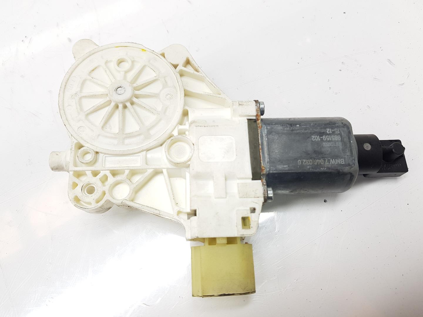 BMW 4 Series F32/F33/F36 (2013-2020) Front Right Door Window Control Motor 67627046032, 7046032 19884506