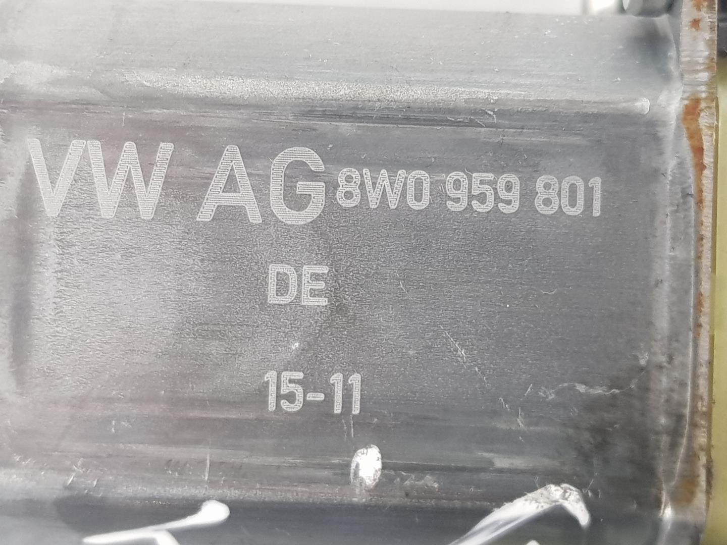 AUDI A4 B9/8W (2015-2024) Priekinių kairių durų stiklo pakelėjo varikliukas 8W0959801, 8W0959801 24241585