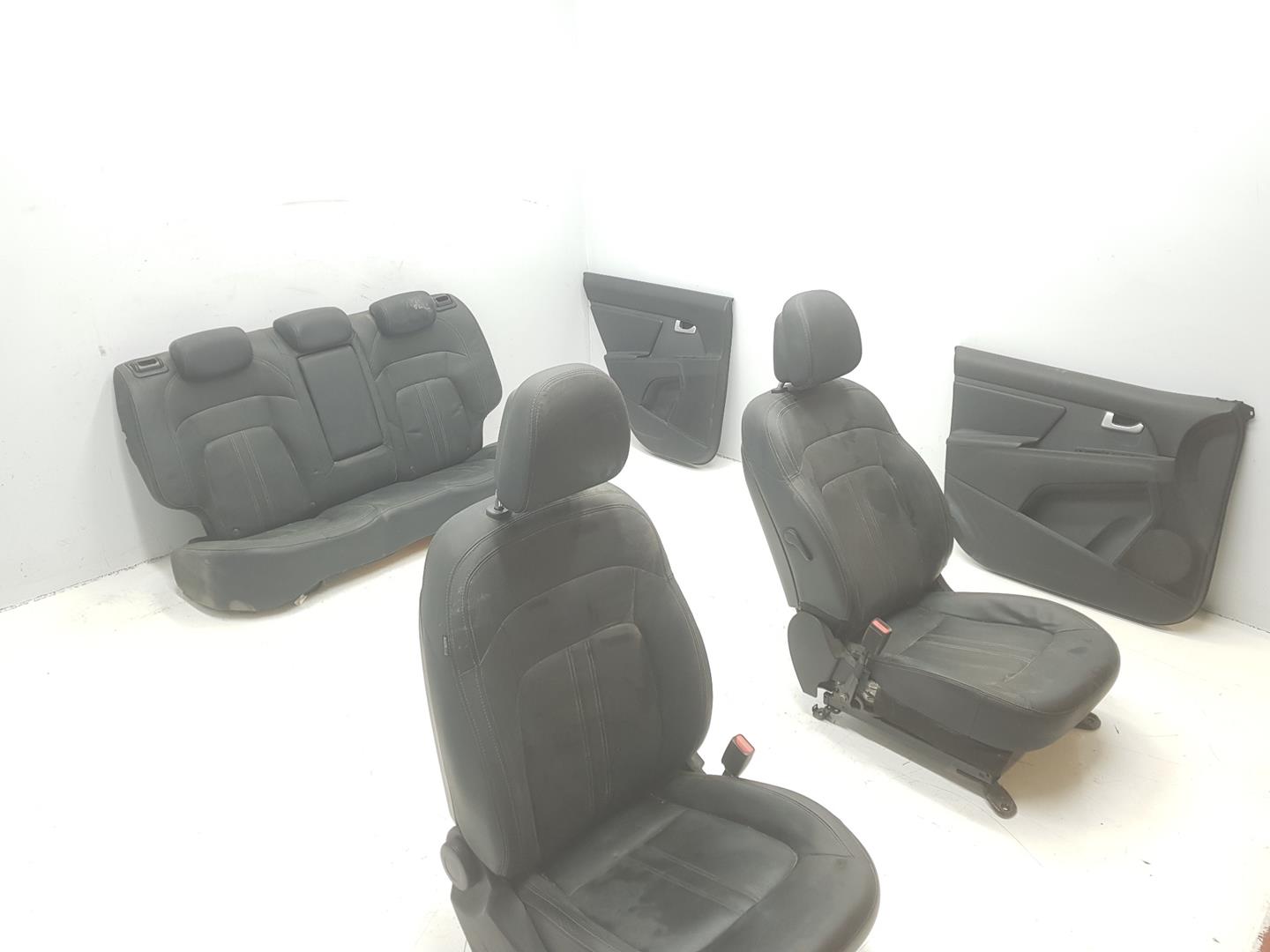 KIA Sportage 3 generation (2010-2015) Seats DECUERO 24204310