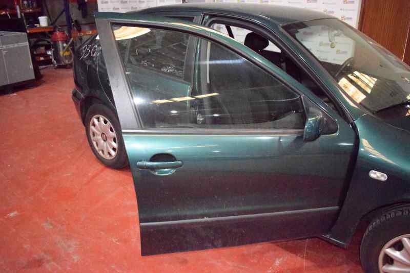 SEAT Leon 1 generation (1999-2005) Priekinė kairė sėdynės sagtis 1M0857705A,33009582 19616054