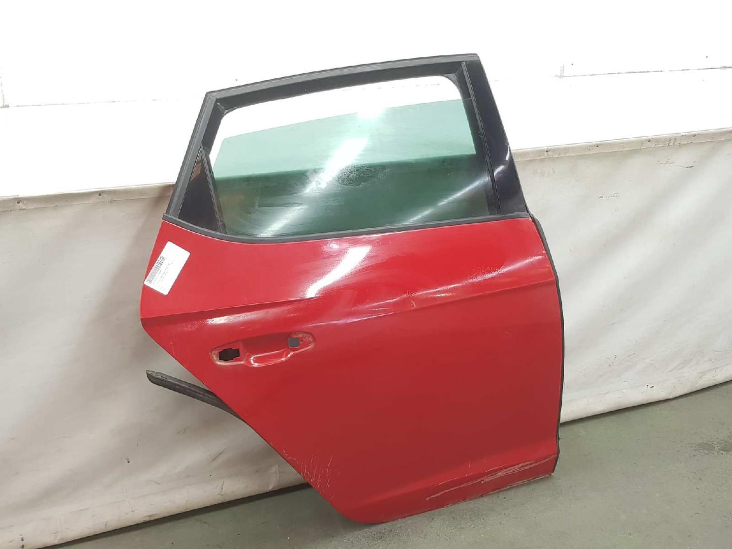 SEAT Leon 3 generation (2012-2020) Rear Right Door 5F4833056, 5F4833056, ROJO9M/S3H 19657149