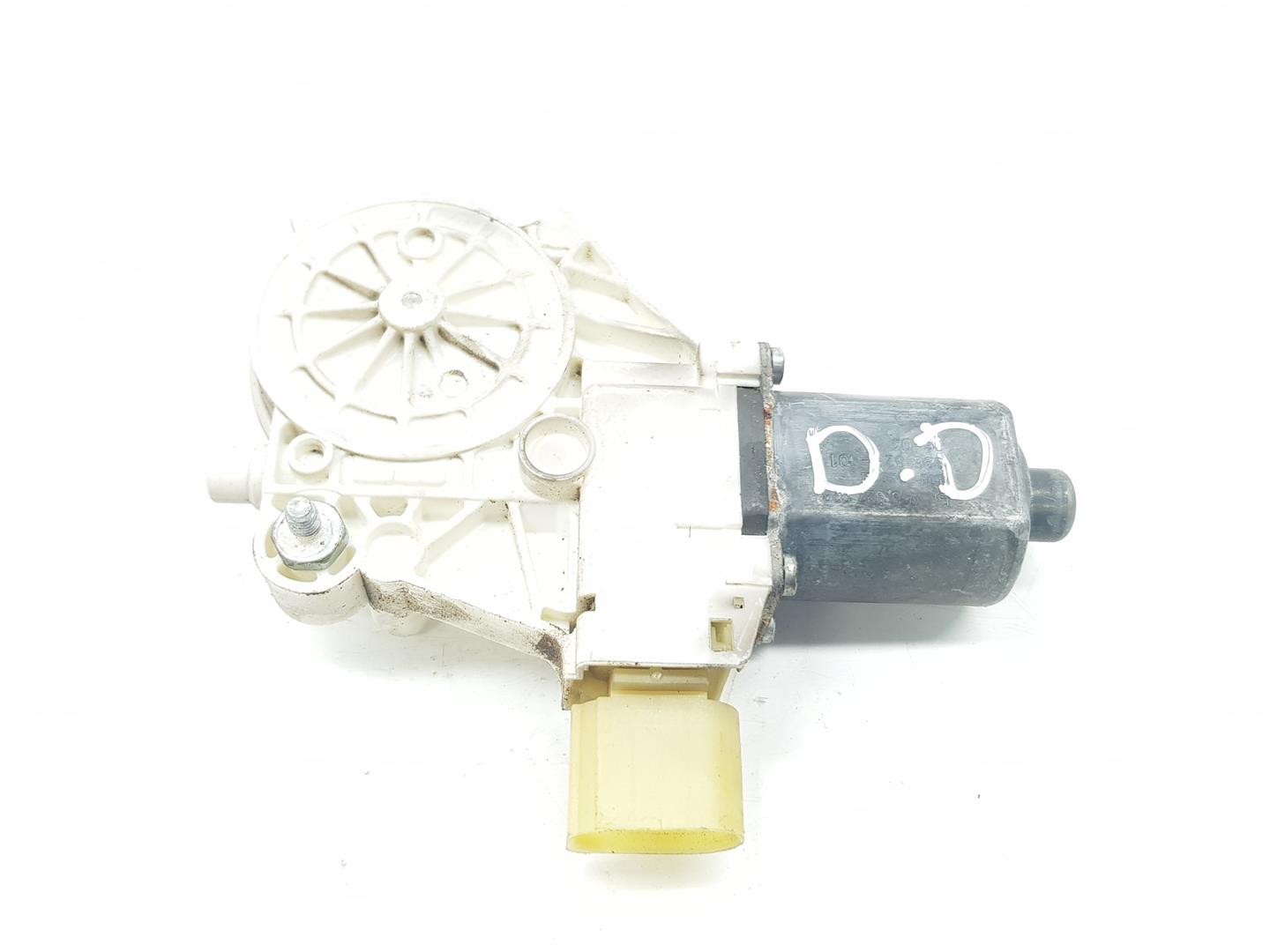 BMW 1 Series E81/E82/E87/E88 (2004-2013) Moteur de commande de vitre de porte avant droite 67626927028, 6927028 21365060