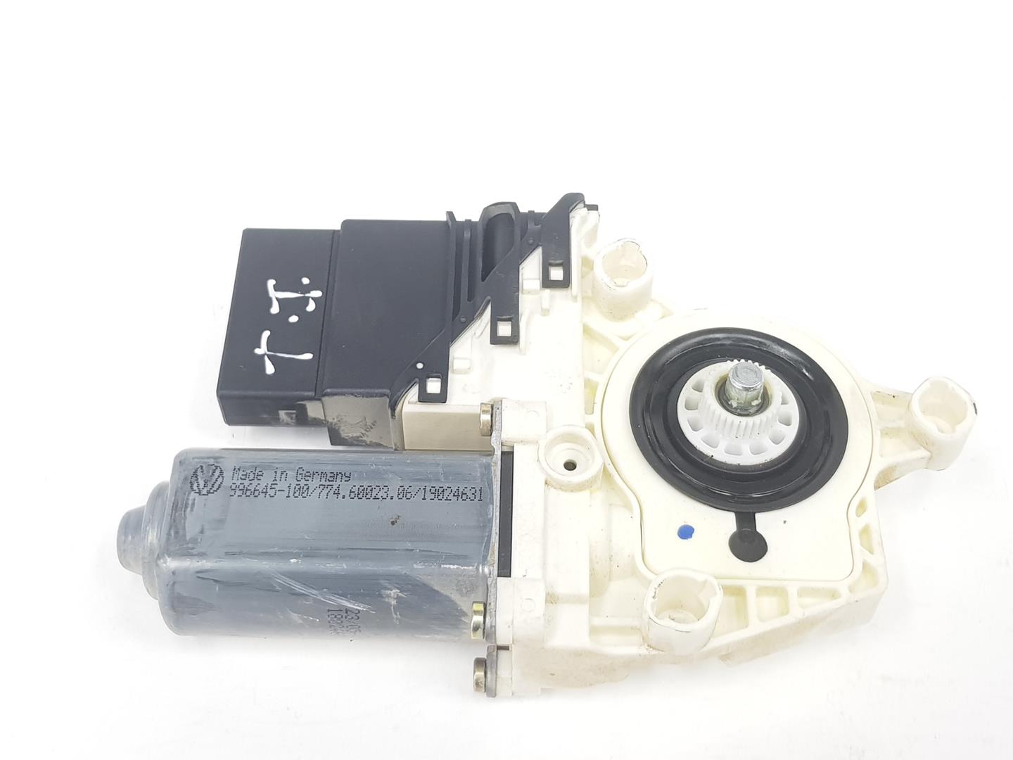 VOLKSWAGEN Touran 1 generation (2003-2015) Rear Left Door Window Control Motor 1K0959703E,1K0959703E 24240753