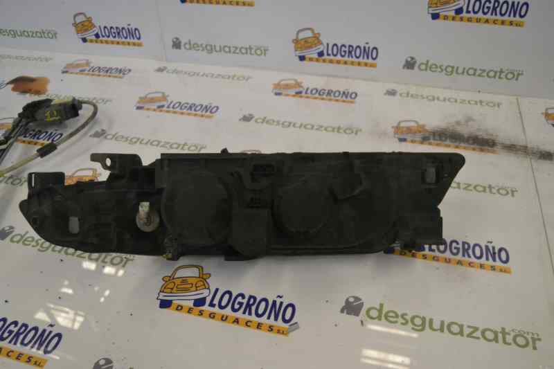 Headlamp rh D/G9T E7 7701048931 de Renault Laguna ii bg0 2005-2007 - pieza usada
