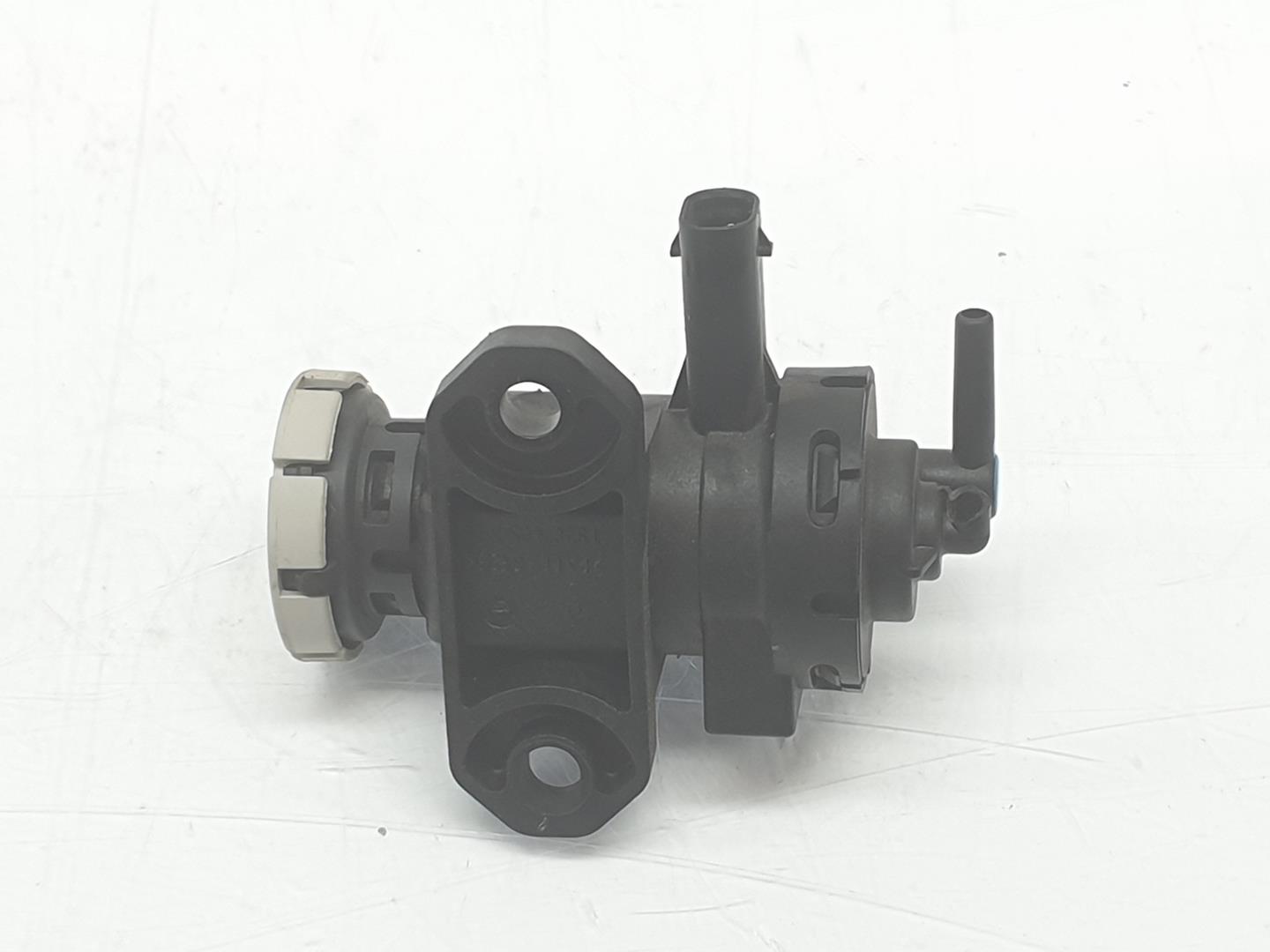 BMW 2 Series F22/F23 (2013-2020) Solenoidas 11748509323, 509323, 1212CD 19831891