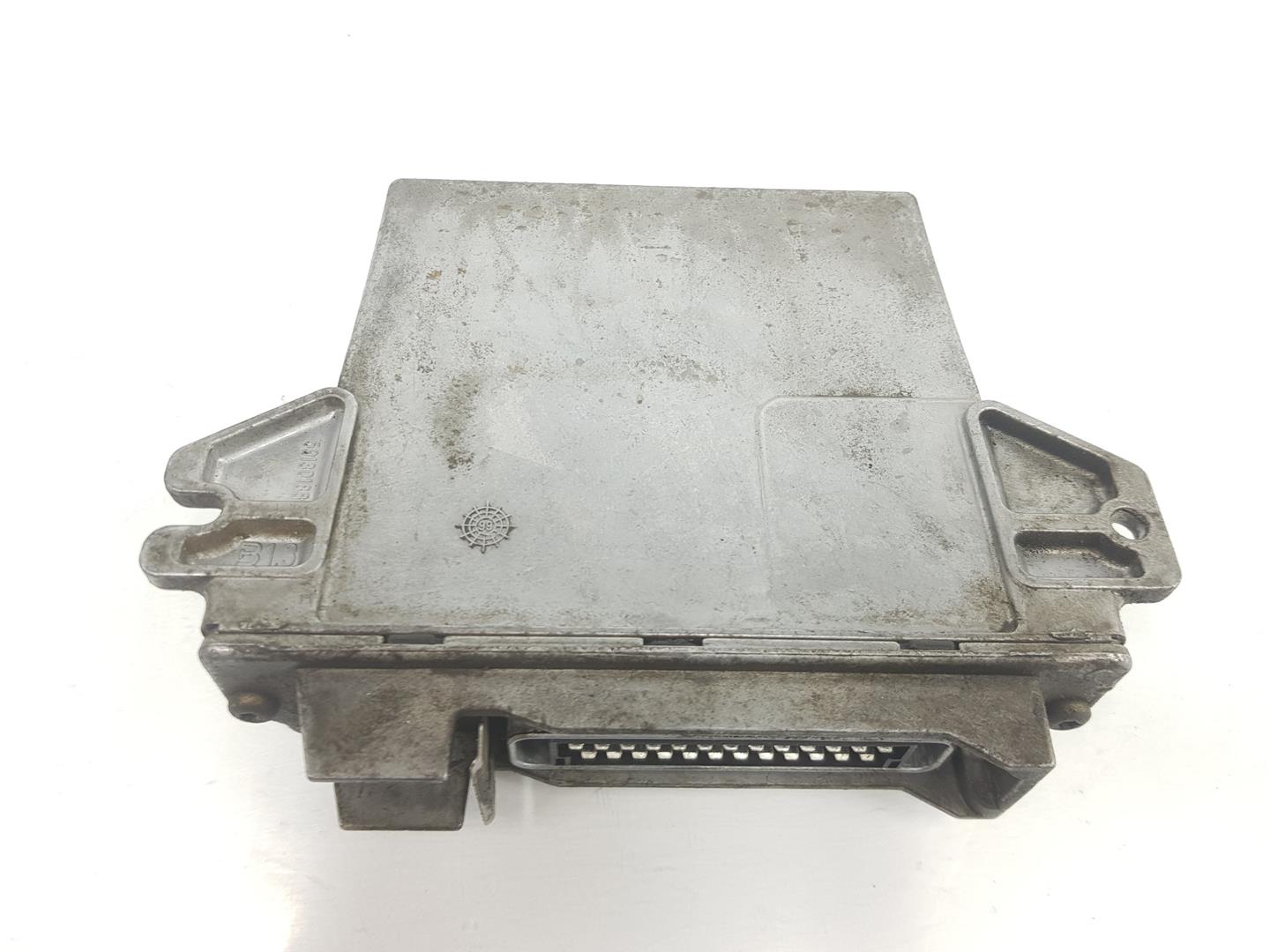 RENAULT Clio 2 generation (1998-2013) Engine Control Unit ECU 7700104956, 2222DL 19929690