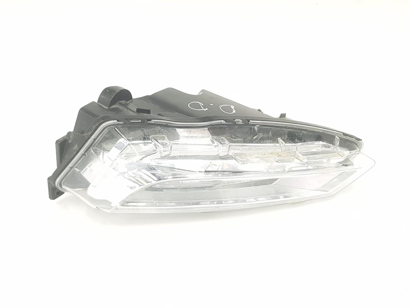 SEAT Alhambra 2 generation (2010-2021) Front Right Fog Light 1ND01299602, 5F0941702C 23752477