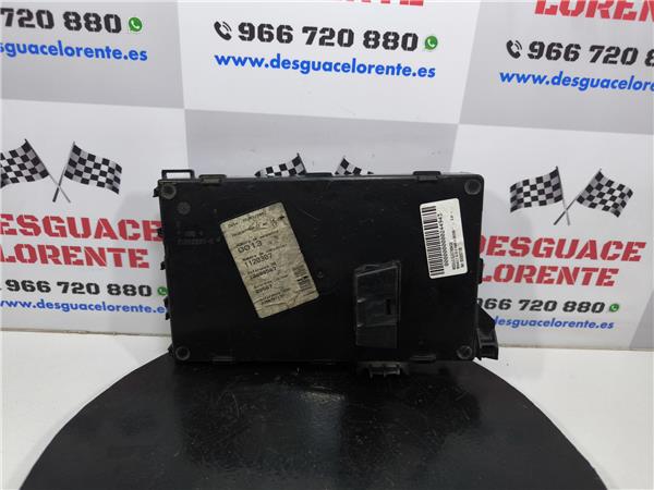 Módulo electronico 8200207135 de Renault Clio ii (bb_, cb_) 2004-0 - pieza usada
