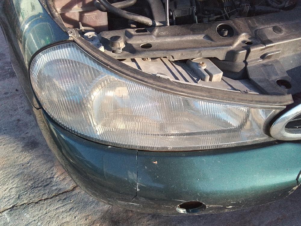 Faro derecho RFN 1305219078 de Ford Mondeo ii sedán (bfp) 1996-2000 90 CV con 255754 km - pieza usada