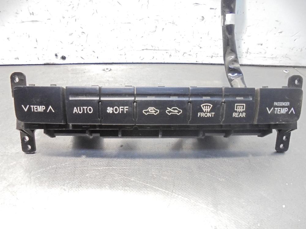 Mando del climatizador 1KD 6559440070 de Toyota Land cruiser prado (_j15_) 2015-0 173 CV con 270717 km - pieza usada