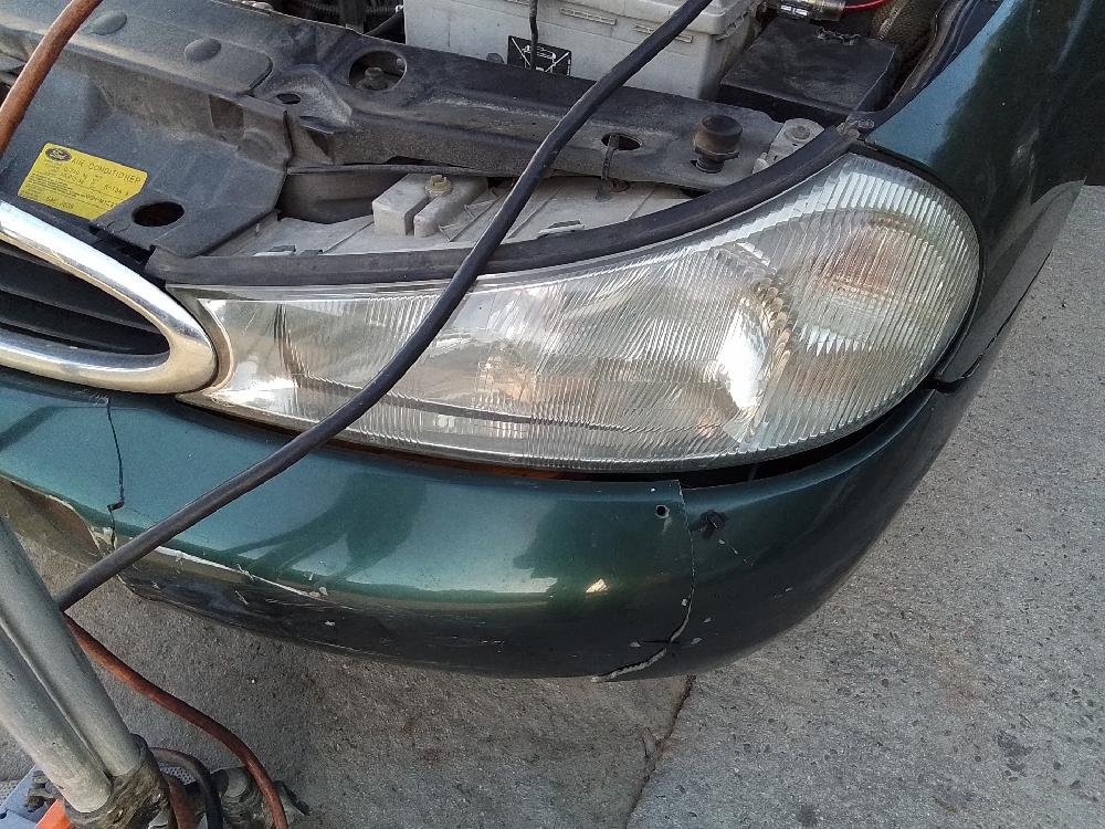 Faro izquierdo RFN 1305219078 de Ford Mondeo ii sedán (bfp) 1996-2000 90 CV con 255754 km - pieza usada