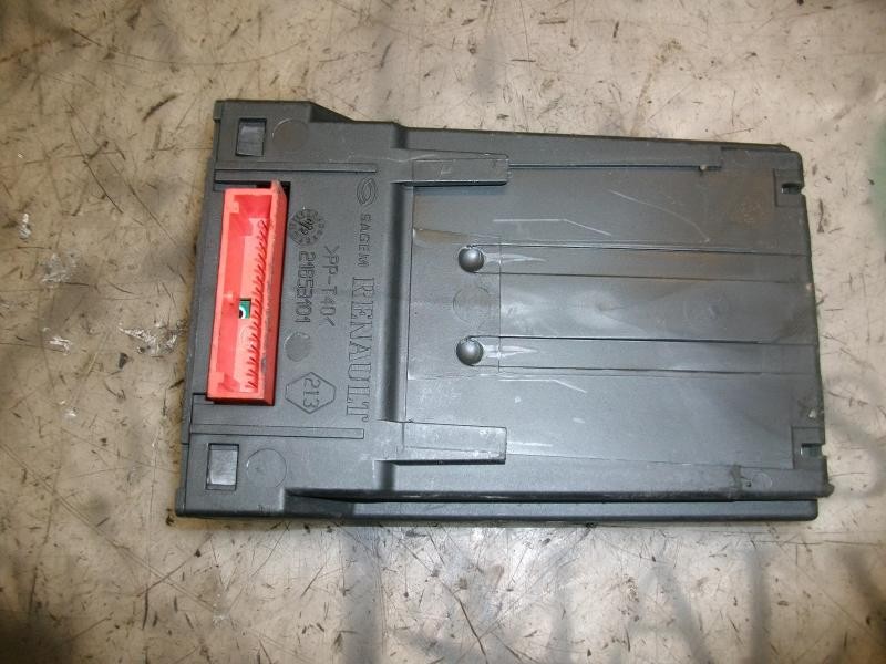 Módulo electronico F9Q750 de Renault Laguna ii grandtour (kg0/1_) 2001-2006 120 CV - pieza usada