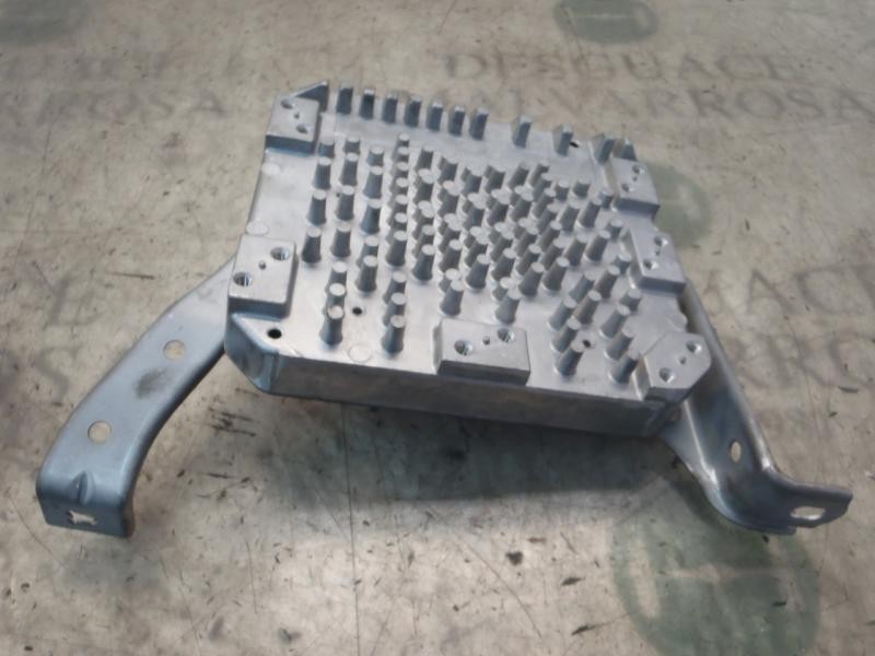 Module électronique 1NZ-FXE 8954047100 de Toyota Prius liftback (_w2_) 2003-2009 112 CV con 115627 km - pieza usada