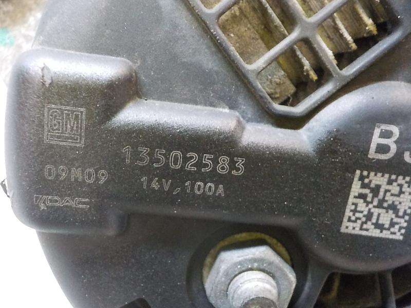 Alternador A20DTH 13502583 de Opel Insignia a sedán (g09) 2008-2017 160 CV - pieza usada