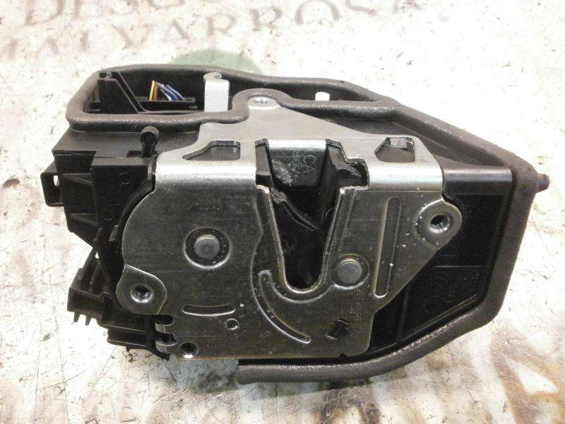 Cerradura puerta trasera derecha M57306D3 51227202148 de Bmw 5 touring (e61) 2005-2007 218 CV con 153216 km