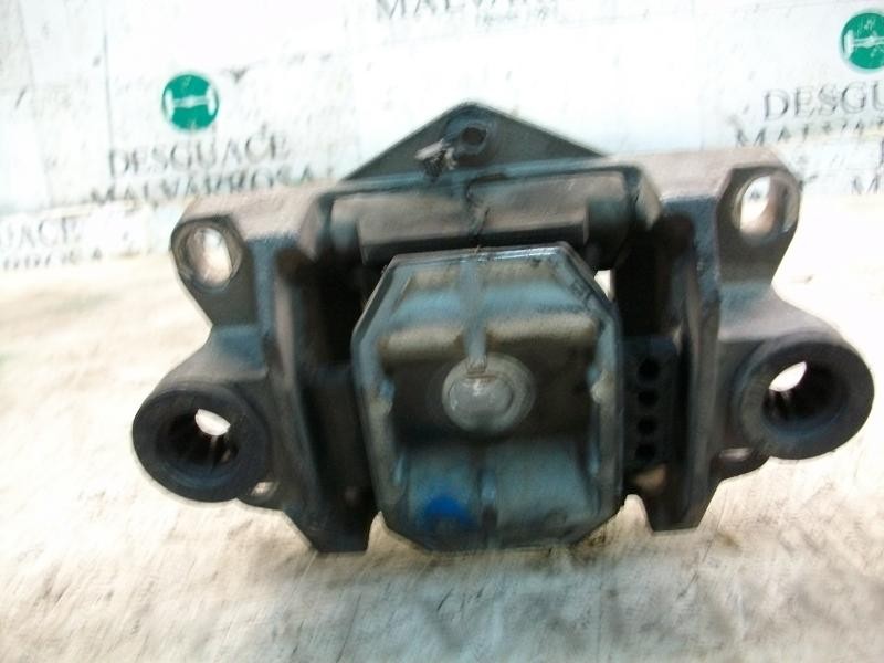 Soporte motor derecho D6BA de Ford Mondeo iii sedán (b4y) 2000-2007 115 CV - pieza usada