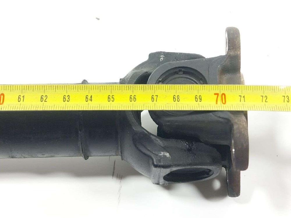 Antriebswelle vorne N57 D30 B 26208628043 de Bmw 7 (f01, f02, f03, f04) 2010-2012 306 CV con 270834 km - pieza usada