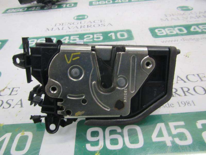 Cerradura puerta trasera derecha N47D20C 51227202148 de Bmw 1 (e87) 2007-2011 177 CV