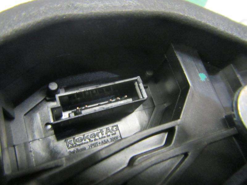 Cerradura puerta trasera derecha N47D20C 51227202148 de Bmw 1 (e87) 2007-2011 177 CV - pieza usada