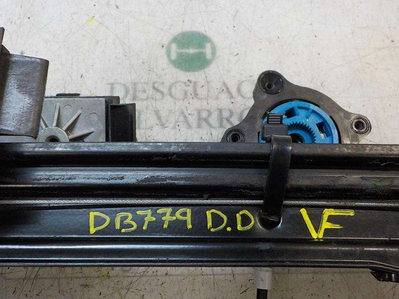 Elevalunas delantero derecho N12B16AA 51332756084 de Mini Mini (r56) 2006-2010 120 CV - pieza usada