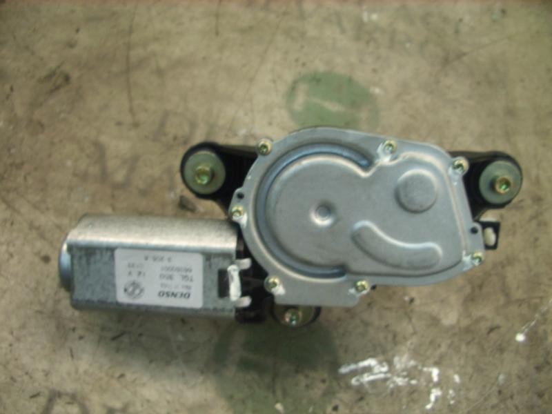 Motor limpia trasero 188A9000 46523867 de Fiat Punto (188_) 1999-2010 80 CV - pieza usada