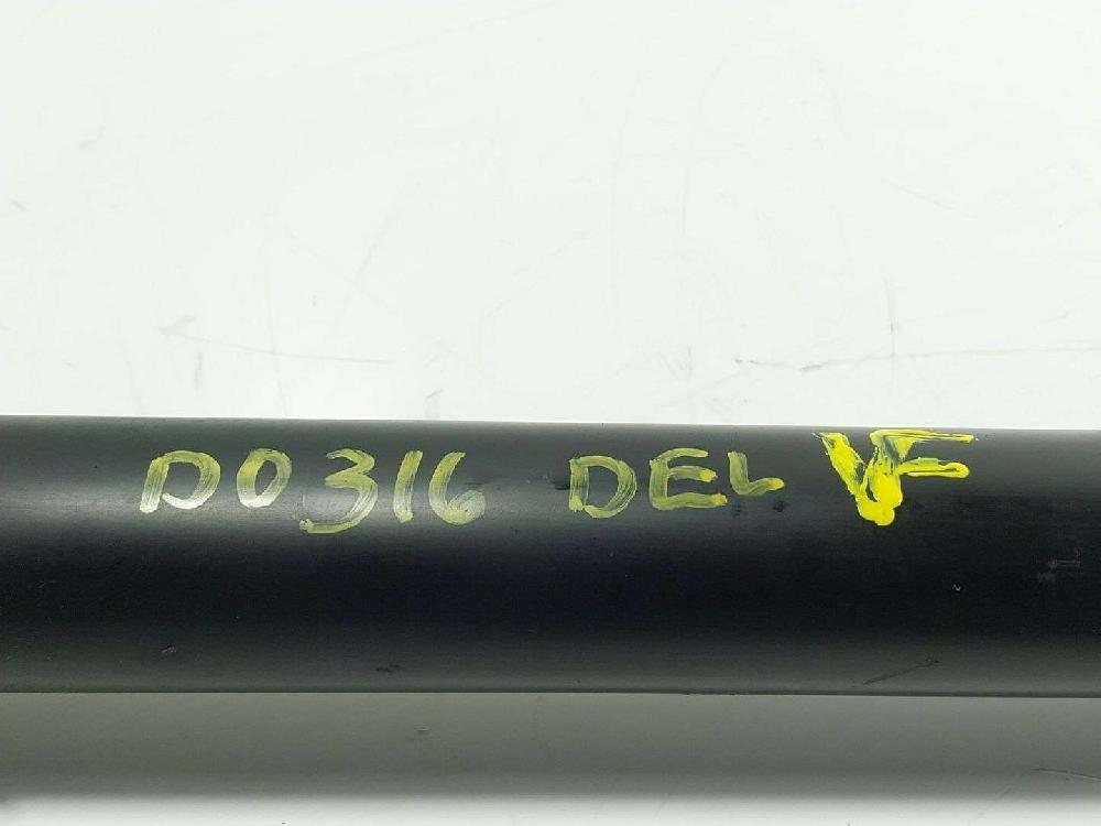 Antriebswelle vorne N57 D30 B 26208628043 de Bmw 7 (f01, f02, f03, f04) 2010-2012 306 CV con 270834 km - pieza usada