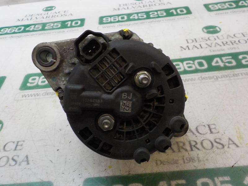 Alternador A20DTH 13502583 de Opel Insignia a sedán (g09) 2008-2017 160 CV - pieza usada