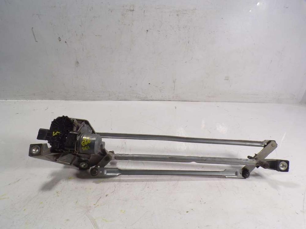 Front windscreen wiper motor UFDA 1709010 de Ford Kuga ii (dm2) 2013-2013 140 CV con 137043 km