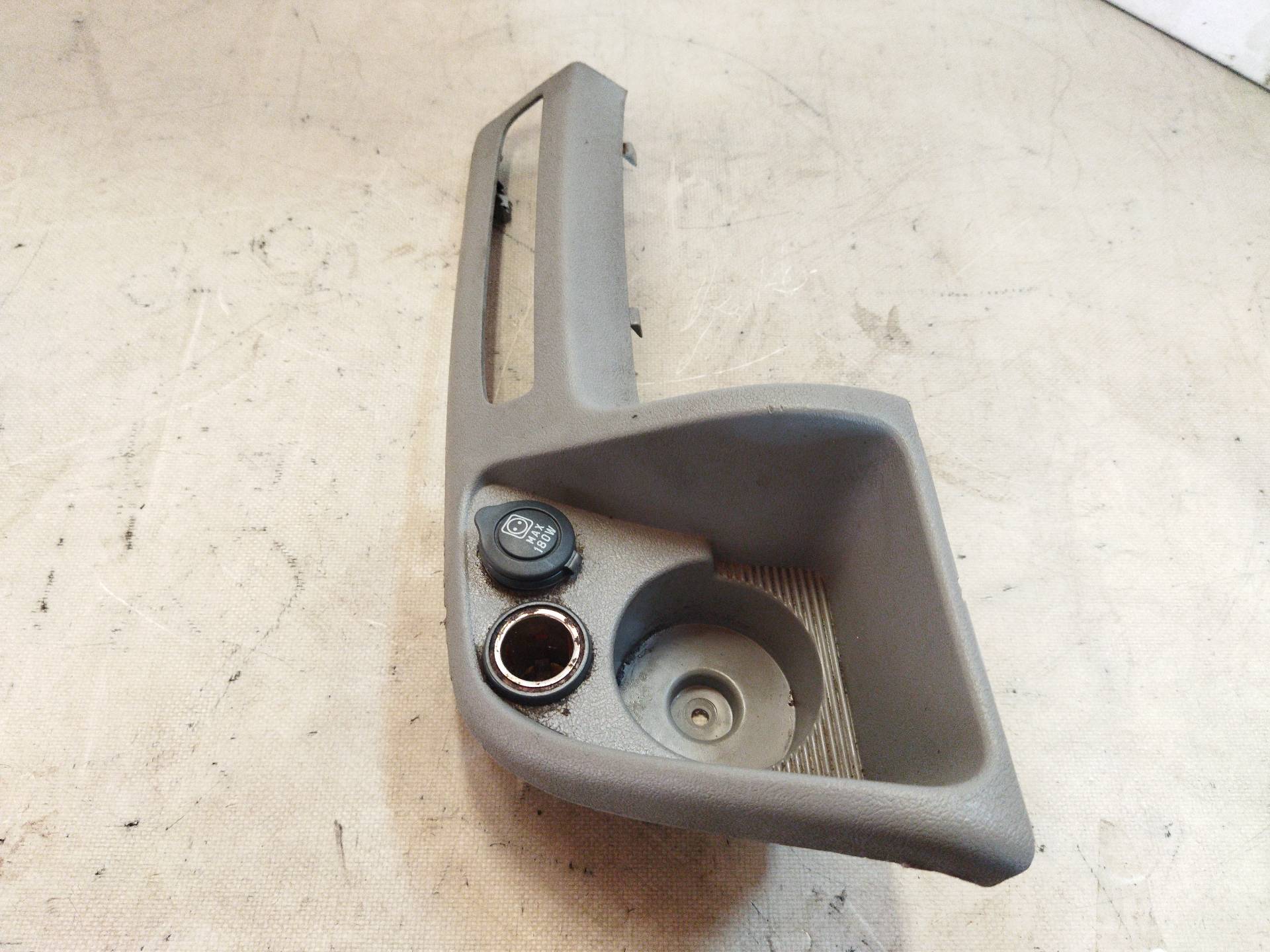 Moldura 1308183070 de Citroen Jumper i caja/chasis (244) 2006-2014 120 CV