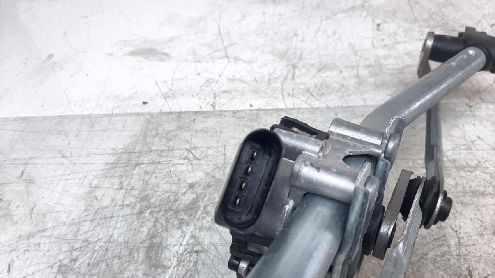 Motor limpia delantero HN05 9824784980 de Peugeot 208 ii (ub_, up_, uw_, uj_) 2019-0 101 CV con 31393 km - pieza usada