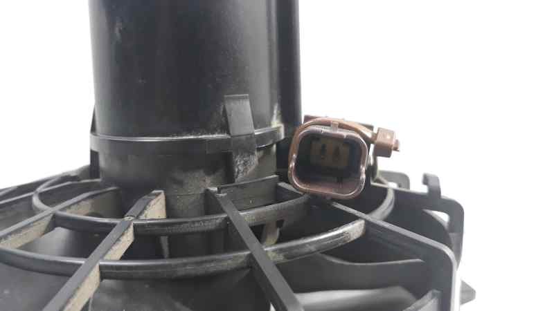 Electroventilador H4DA400 8240708 de Renault Twingo iii 2014-0 71 CV con 24226 km - pieza usada