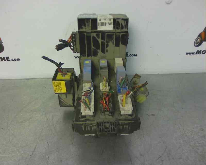 Caja de relés / fusibles D4EA 9540026500 de Hyundai Santa fe (sm) 2000-2006 113 CV - pieza usada