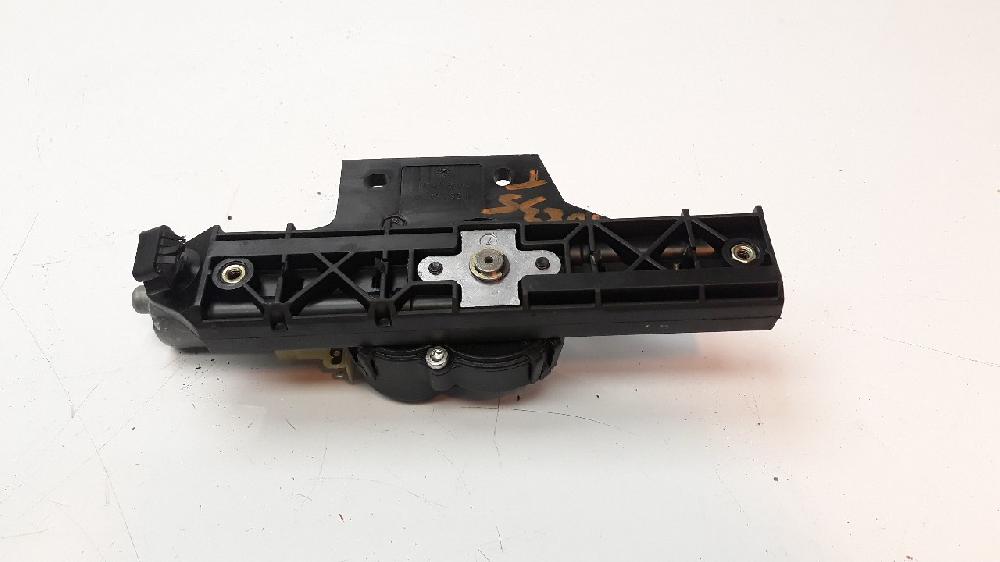 Sunroof electric motor NFU 0390203228 de Peugeot 307 cc (3b) 2005-2009 109 CV - pieza usada