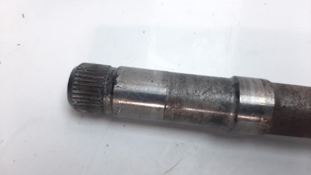 Front transmission rh YH01 9809527980 de Peugeot 308 sw 2014-2015 131 CV con 13155 km - pieza usada